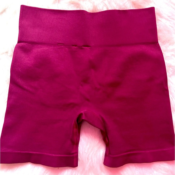 Roxy Biker Shorts - Picture 2 of 2